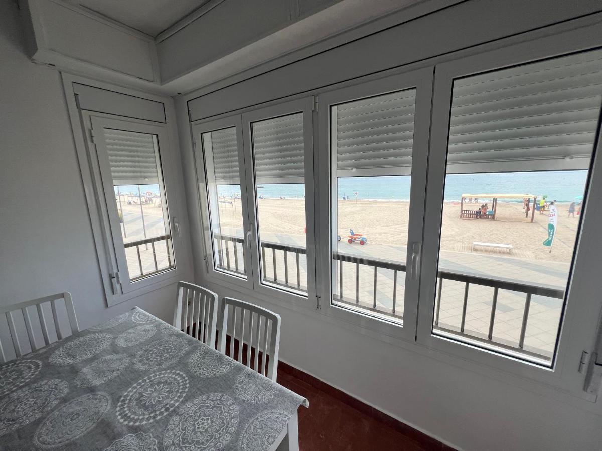 El Bull De Baix A Mar Apartment Torredembarra Ngoại thất bức ảnh
